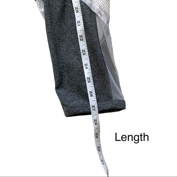 Champion Gray & White Mid-Rise Mesh Capri Leggings - Picture 16 of 17
